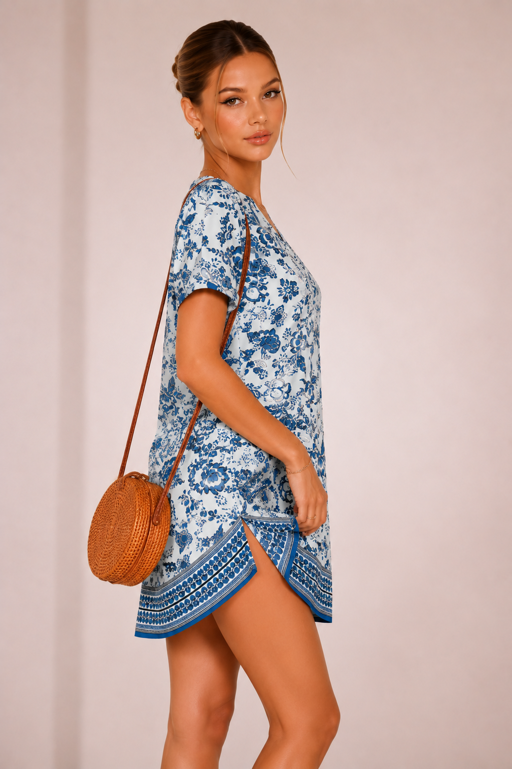 Calynne – Glow Midi dress