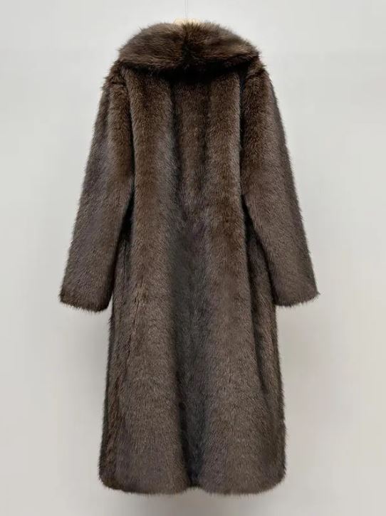 Meloria – LuxeFur Winter Coat