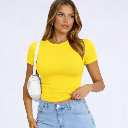 Calira – SoftCore Crop Tee