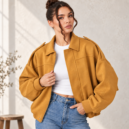 Elara – LuxeLayer Vintage Jacket