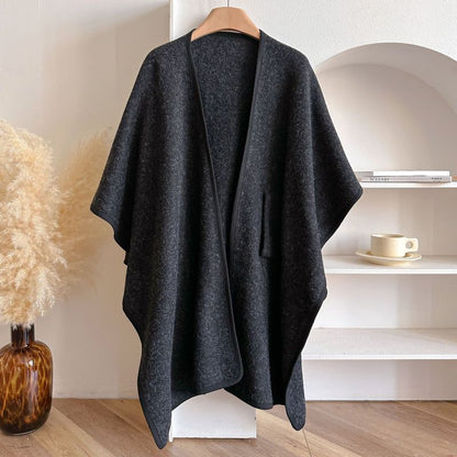 Aveline – Classic Comfort Cape