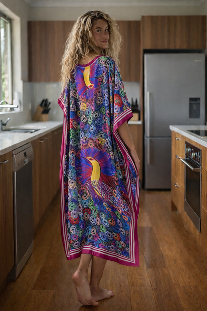 Solmira – SilkBreeze Holiday Cape